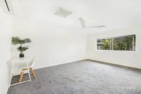 Property photo of 16 Chiltern Road Erina NSW 2250