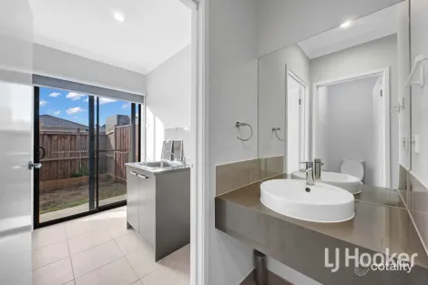 Property photo of 27 Wool Street Aintree VIC 3336