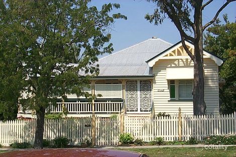 252 Ekibin Rd E, Tarragindi, QLD 4121