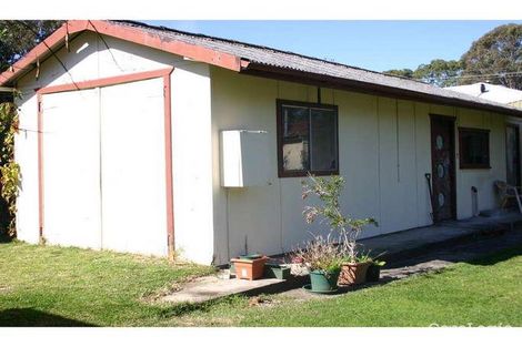 Property photo of 13 Nepean Avenue Mannering Park NSW 2259