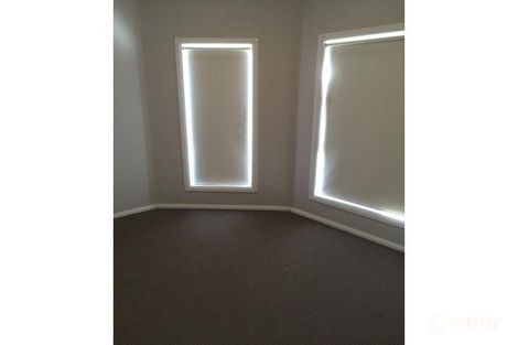 Property photo of 15 Craigieburn Road Craigieburn VIC 3064