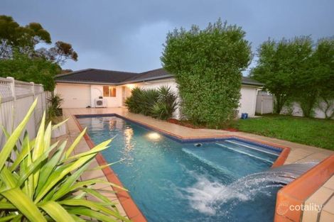 Property photo of 3 Foxglove Lane Craigieburn VIC 3064