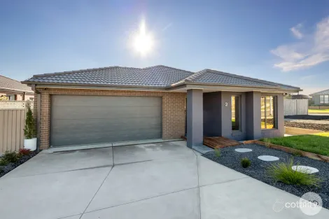 2 Daimler Dr, Smythes Creek, VIC 3351
