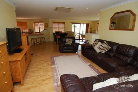 Property photo of 51 Norwood Loop Tapping WA 6065
