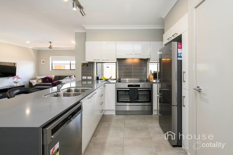 Property photo of 10 Echidna Street Deebing Heights QLD 4306
