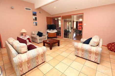 Property photo of 6 Benstead Place Gordon ACT 2906