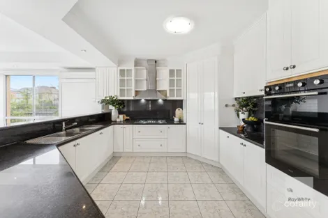 Property photo of 23 Tasman Crescent Taylors Lakes VIC 3038