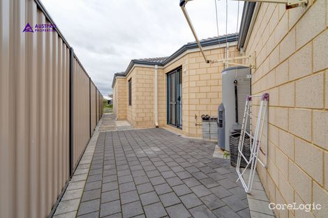 Property photo of 15 St Tropez Gardens Piara Waters WA 6112