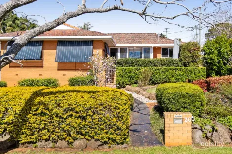 20 Rivett St, South Toowoomba, QLD 4350