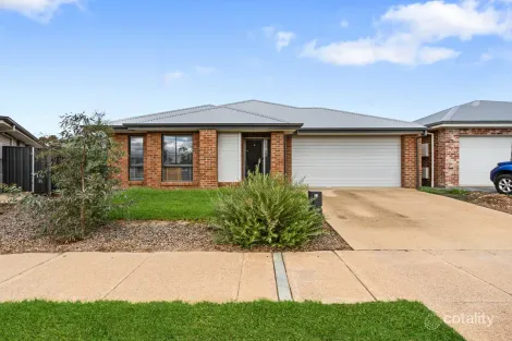 Property photo of 33 Christopher Way Evanston Gardens SA 5116