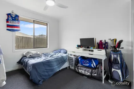 Property photo of 33 Christopher Way Evanston Gardens SA 5116