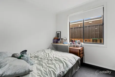 Property photo of 33 Christopher Way Evanston Gardens SA 5116