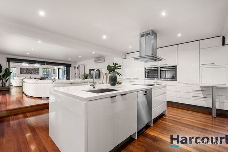 Property photo of 57 Wakley Crescent Wantirna South VIC 3152