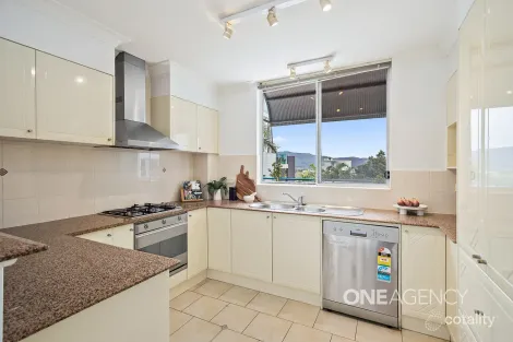 Property photo of 3/12-14 Kembla Street Wollongong NSW 2500
