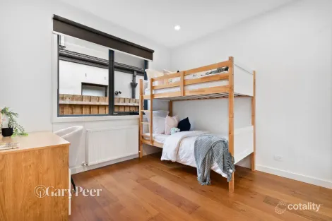 Property photo of 2/910 Centre Road Bentleigh East VIC 3165