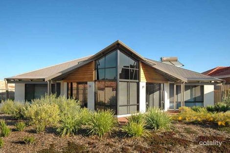 Property photo of 9 Erickson Pass Ellenbrook WA 6069