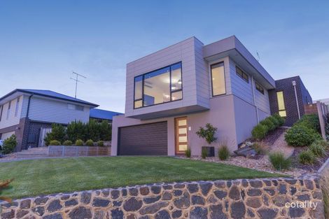 Property photo of 2 Manche Court Highton VIC 3216