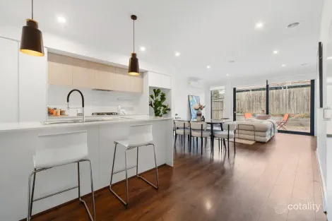 Property photo of 64 Shoreline Crescent Carrum Downs VIC 3201