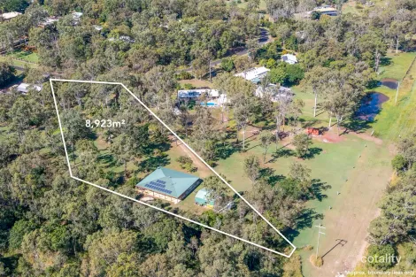 Property photo of 35 Evergreen Drive Branyan QLD 4670