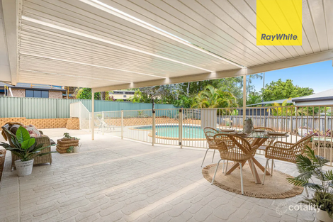 11 Penguin St, Wellington Point, QLD 4160