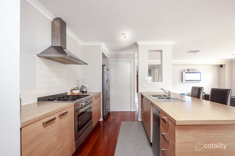 Property photo of 37 Elliott Parade Lynbrook VIC 3975