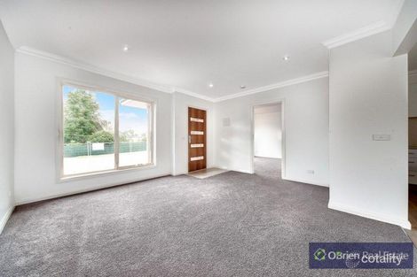 Property photo of 1/94 Longwarry Road Drouin VIC 3818