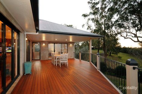 Property photo of 3 Rannerdale Close Mount Lofty QLD 4350