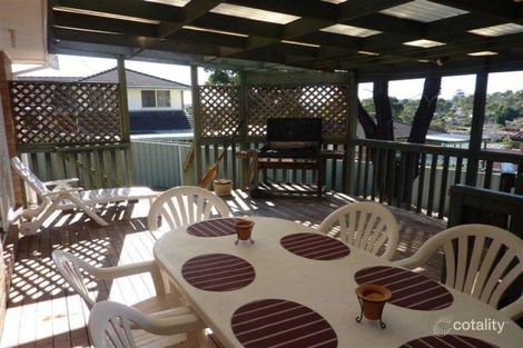 Property photo of 10 Gelfius Crescent Macquarie Hills NSW 2285