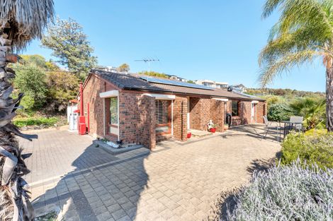 Property photo of 1 Camelot Crescent Seacombe Heights SA 5047