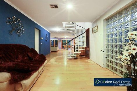 Property photo of 18 Marjoram Close Hallam VIC 3803
