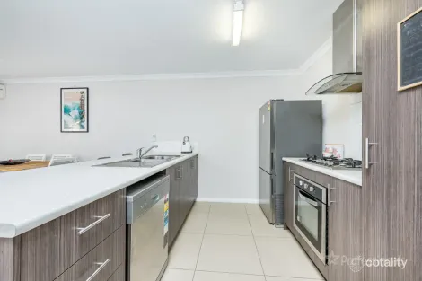 Property photo of 5 Slate Way Eglinton WA 6034