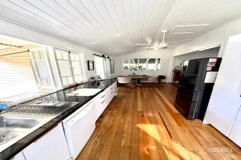 Property photo of 19 Enid Street Flying Fish Point QLD 4860