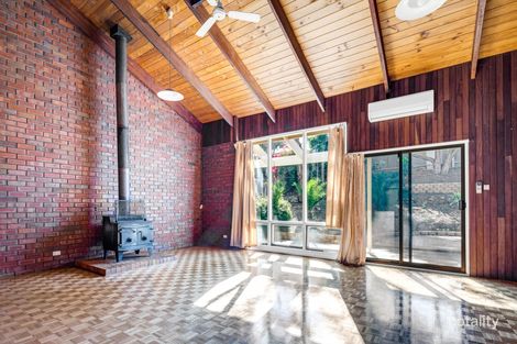 Property photo of 15 Flinders Crescent Hackham SA 5163