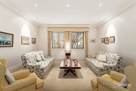 Property photo of 7A Woorigoleen Road Toorak VIC 3142