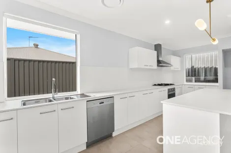 15 Red Cottonwood Rd, Huntley, NSW 2530