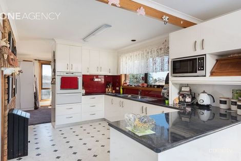 Property photo of 31 Westland Drive West Ulverstone TAS 7315