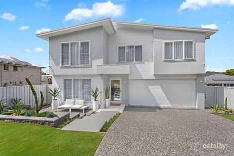 Property photo of 13 Elluisa Close Forster NSW 2428