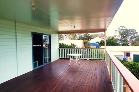 Property photo of 4 Island View Drive Winfield QLD 4670