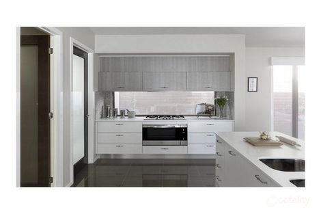 Property photo of 2 Dickerson Loop Hammond Park WA 6164