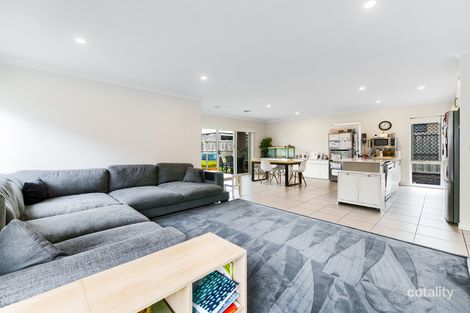 10 Panama Rd, Cranbourne West, VIC 3977