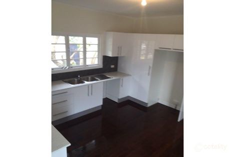 Property photo of 37 Faine Street Manly West QLD 4179