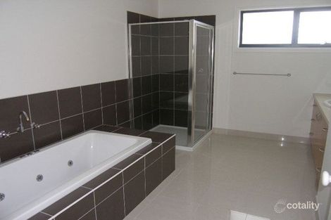 Property photo of 2 Augusta Walk Point Cook VIC 3030