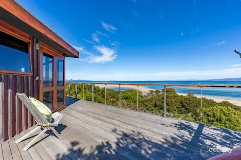 104 Swanwick Dr, Coles Bay, TAS 7215