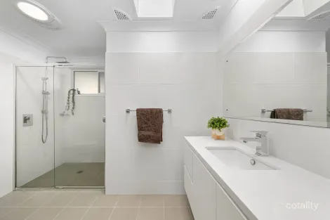 Property photo of 10 Ellerton Parade Jewells NSW 2280