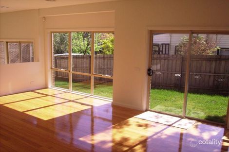 Property photo of 1/56 Warrigal Road Surrey Hills VIC 3127