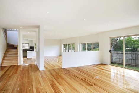 Property photo of 2/56 Warrigal Road Surrey Hills VIC 3127