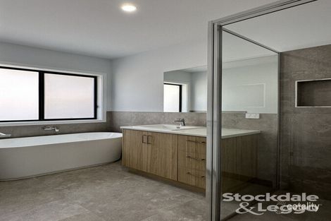 Property photo of 49 Windlass Avenue Mooroopna VIC 3629