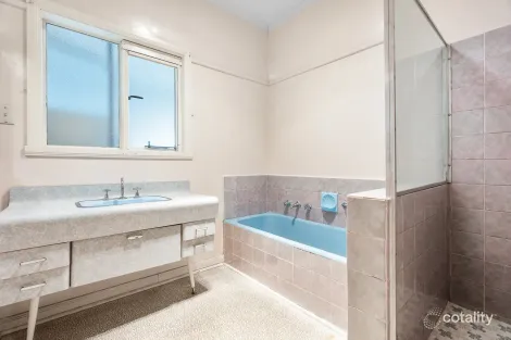 Property photo of 8 Mardion Drive Nunawading VIC 3131