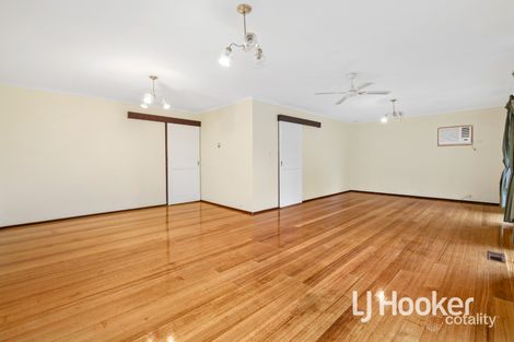 Property photo of 17 Anderson Court Endeavour Hills VIC 3802