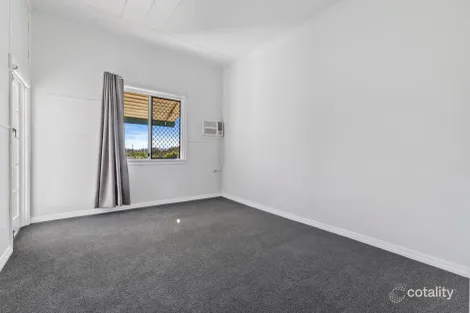 Property photo of 27 McKelligett Street Wandal QLD 4700